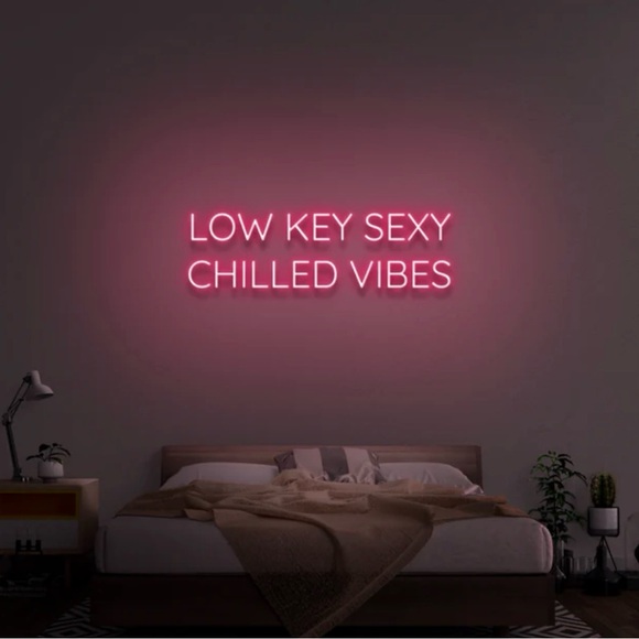 Abercrombie & Fitch Black and Tan Quilted Sweatshirt - Picture 8 of 9